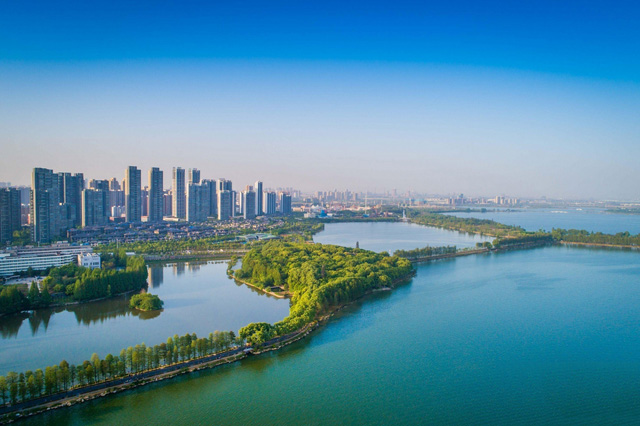 Area panoramica del lago orientale di Wuhan