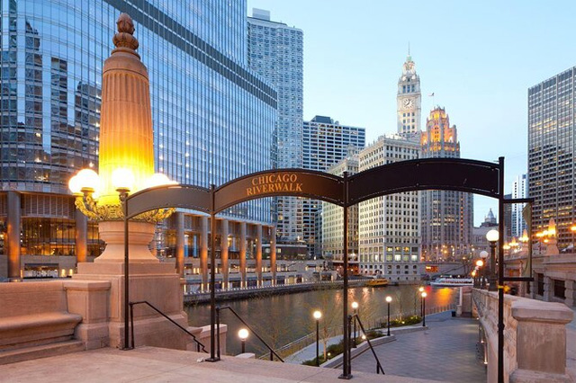 Chicago Riverside Trail